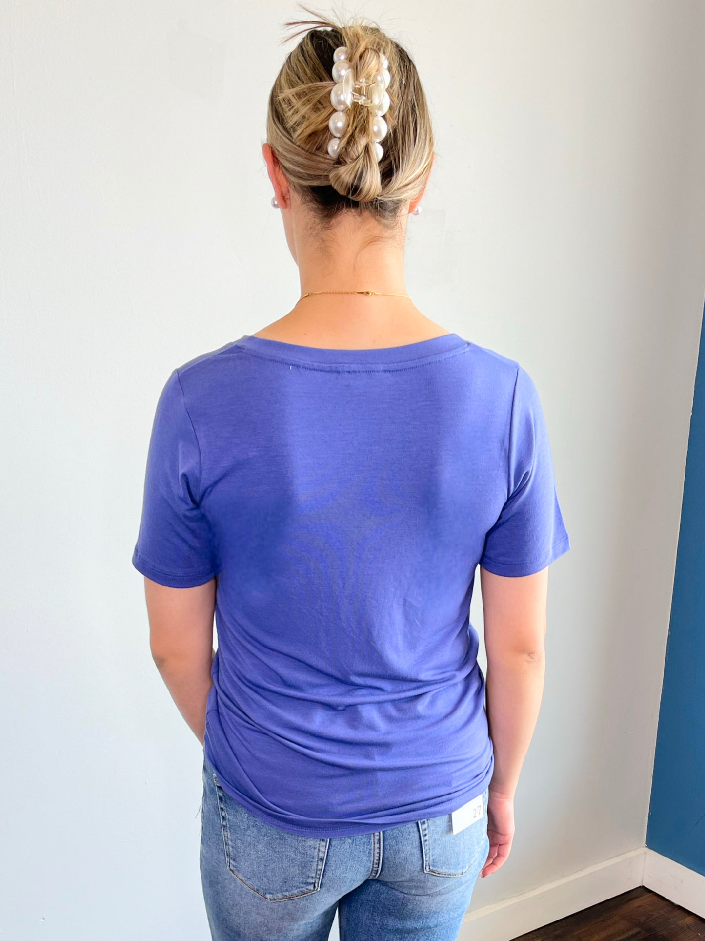 Riley Basic V-Neck Short Sleeve Tee | Marlin