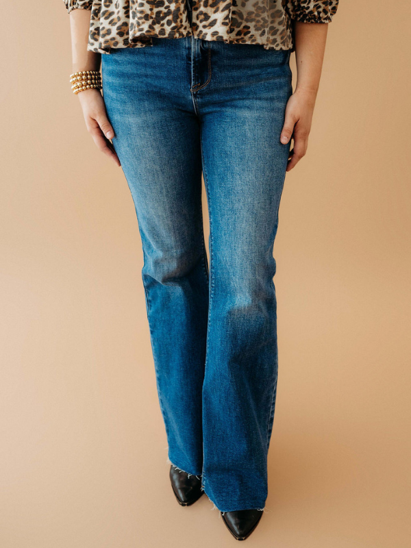 Connor High Rise Bootcut Risen Jeans