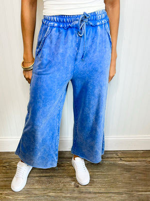 Amberly Fleece Cropped Sweatpants | Classic Blue