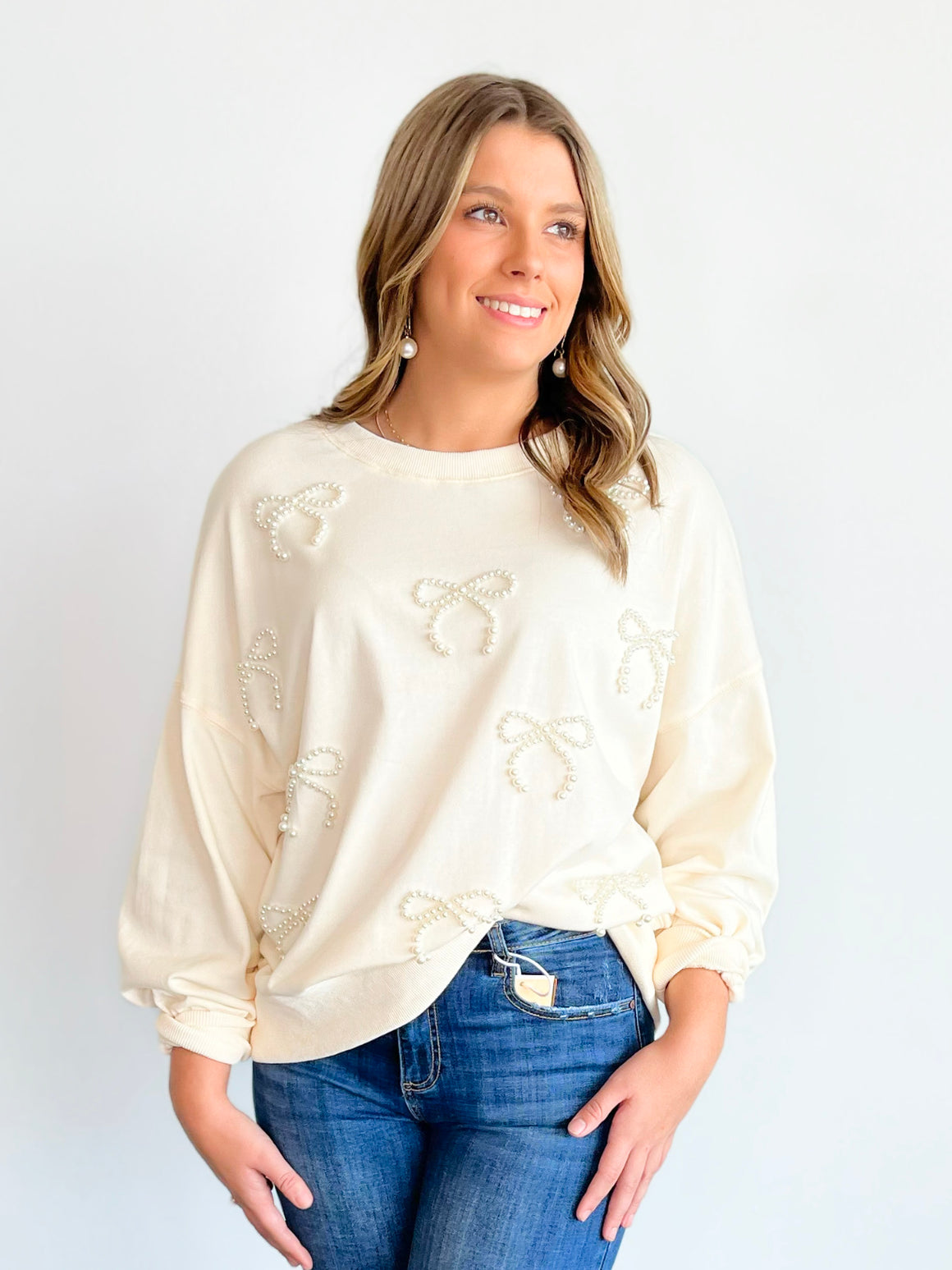 Jaclynn Pearl Bow Detail Sweatshirt