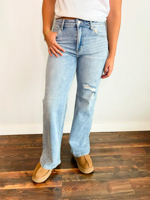 Hank Distressed Detail Wide Leg Risen Jeans