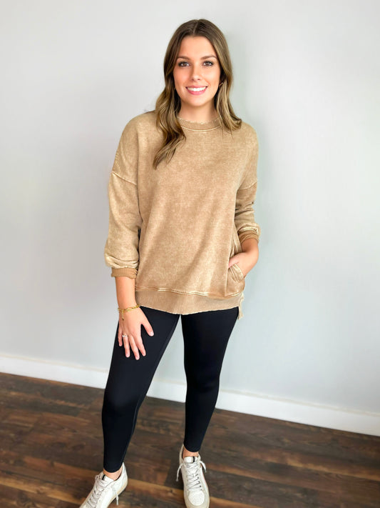 Halle Acid Wash High-Low Hem Pullover | Deep Camel