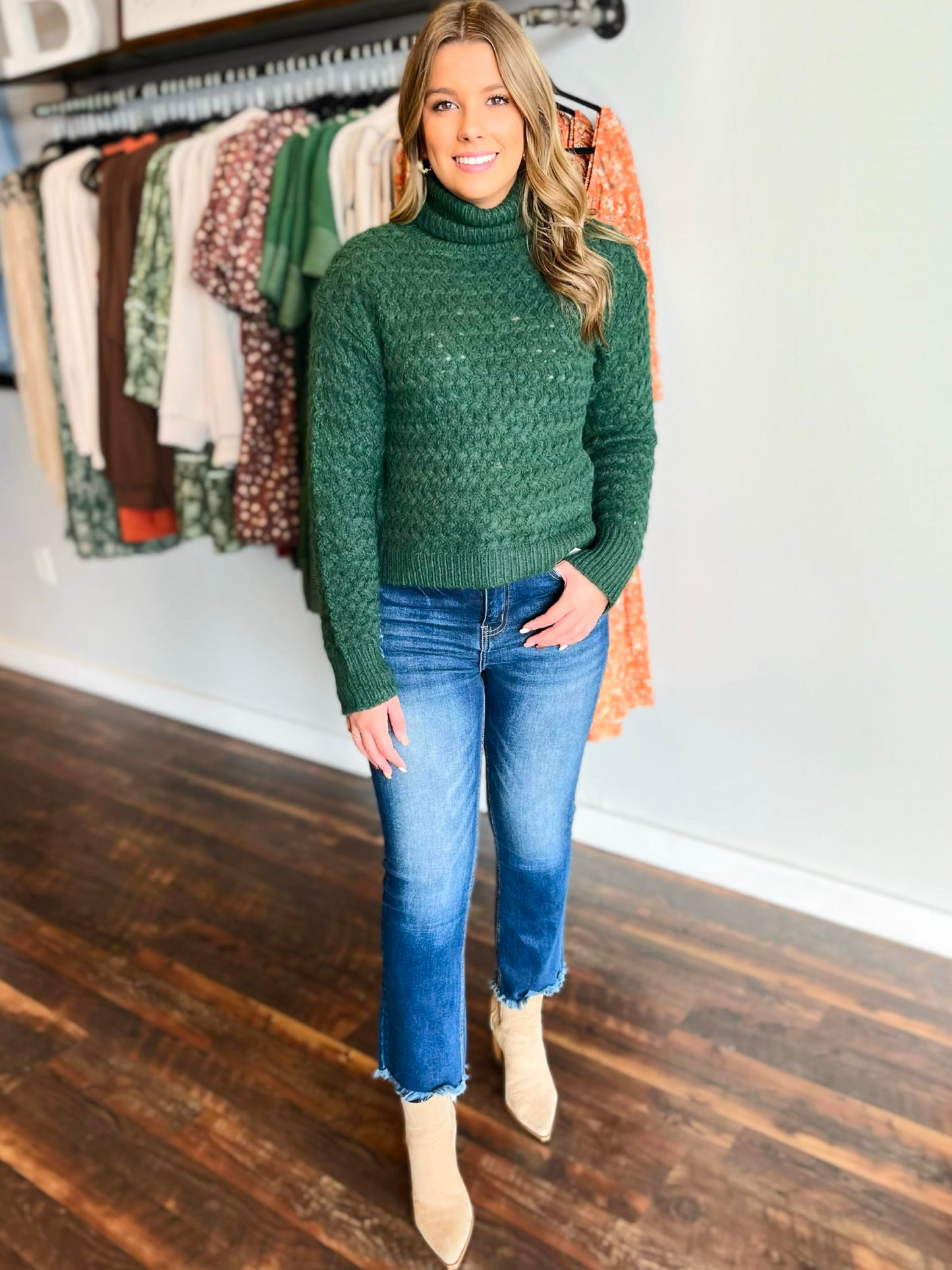 Lucas Textured Turtleneck Sweater | Hunter Green