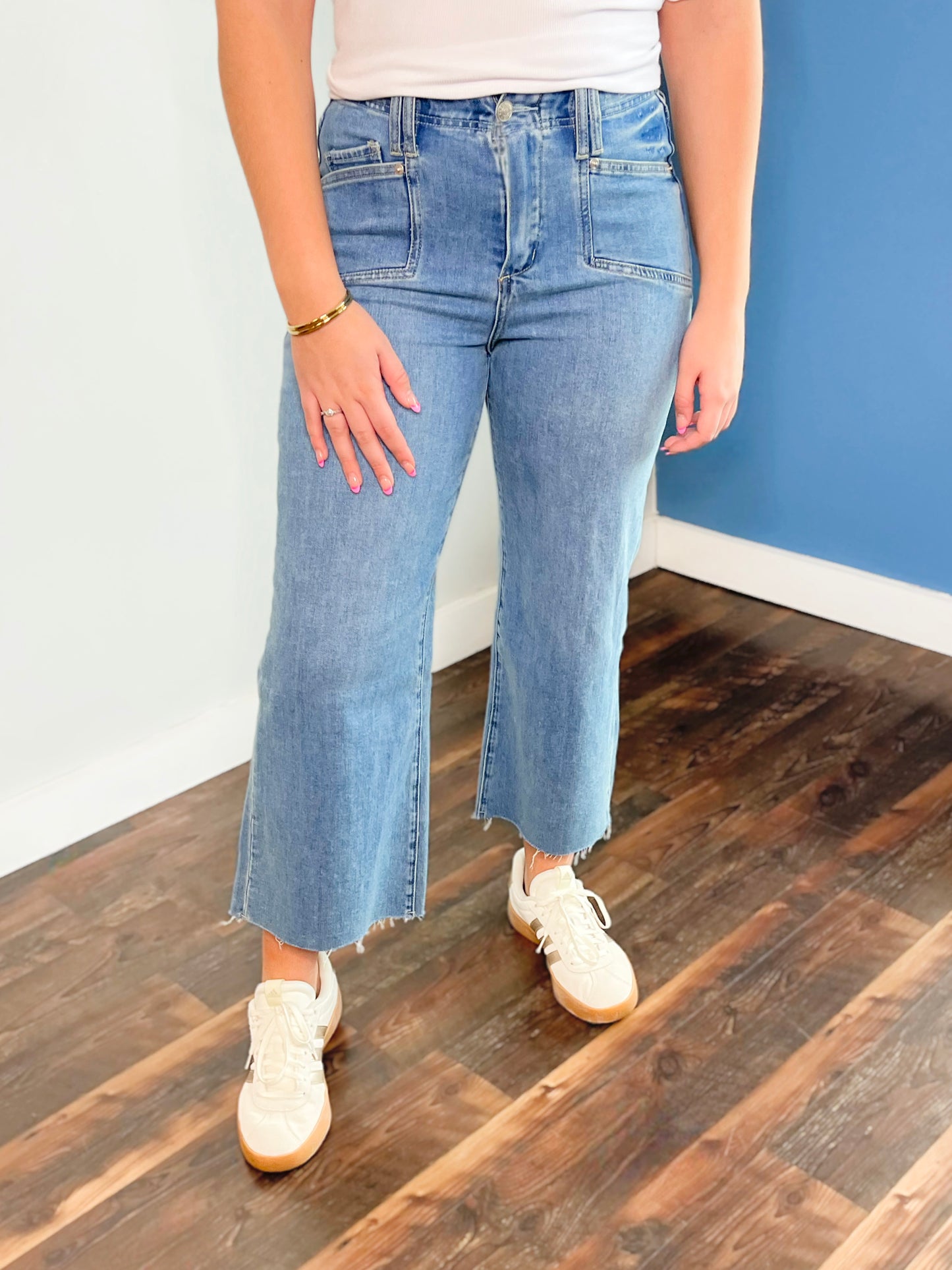 Tabitha Raw Hem Cropped Straight Leg Jeans