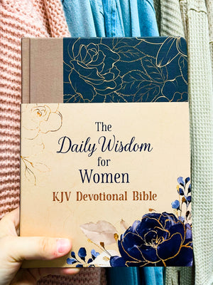 The Daily Wisdom For Women KJV Devotional Bible