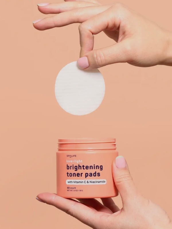 Love + Light Brightening Soothing Toner Pads