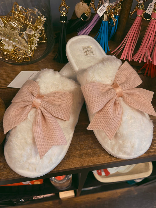 Plush Pink Bow Slippers